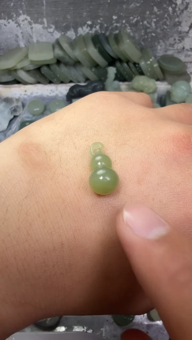 颈饰未镶嵌和田玉葫芦