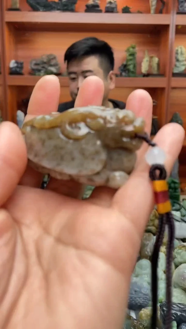 未镶嵌和田玉把件1