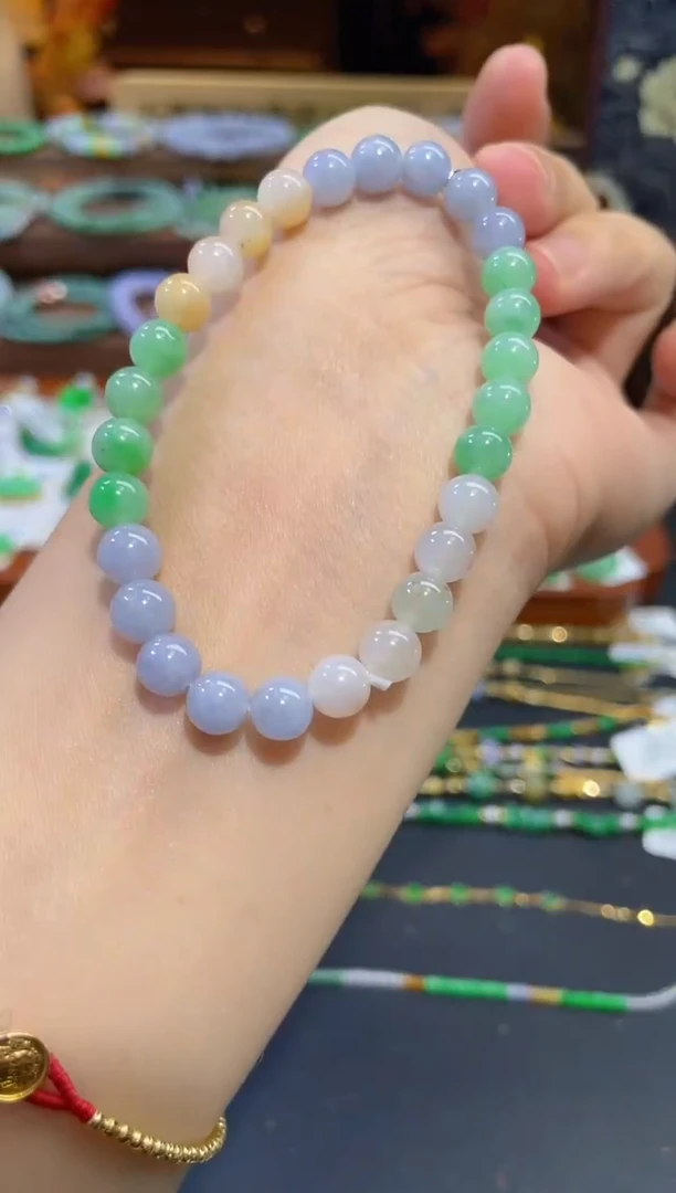 颈饰未镶嵌翡翠手串