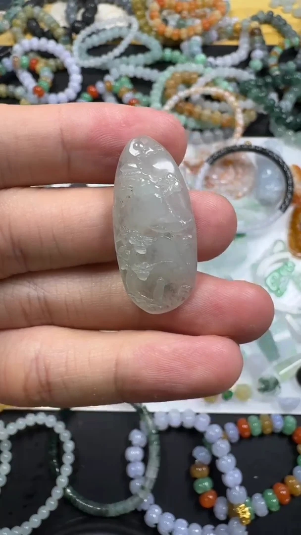 翡翠未镶嵌颈饰【闪购商品】 天然翡翠