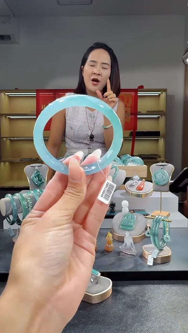 未镶嵌手镯翡翠58圈
