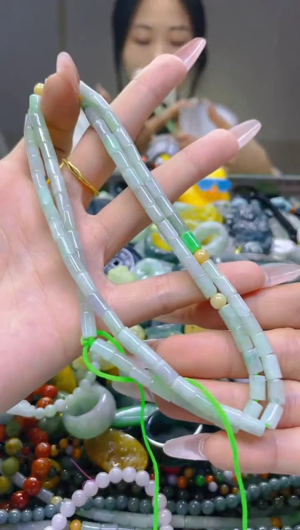 翡翠未镶嵌颈饰4MM/Z/翡翠A货一图一物