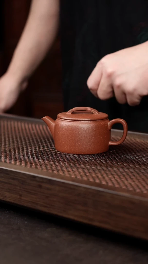 茶杯紫砂红降坡折嘴汉瓦