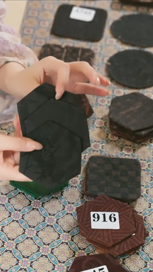 墨竹杯垫3片。。。。