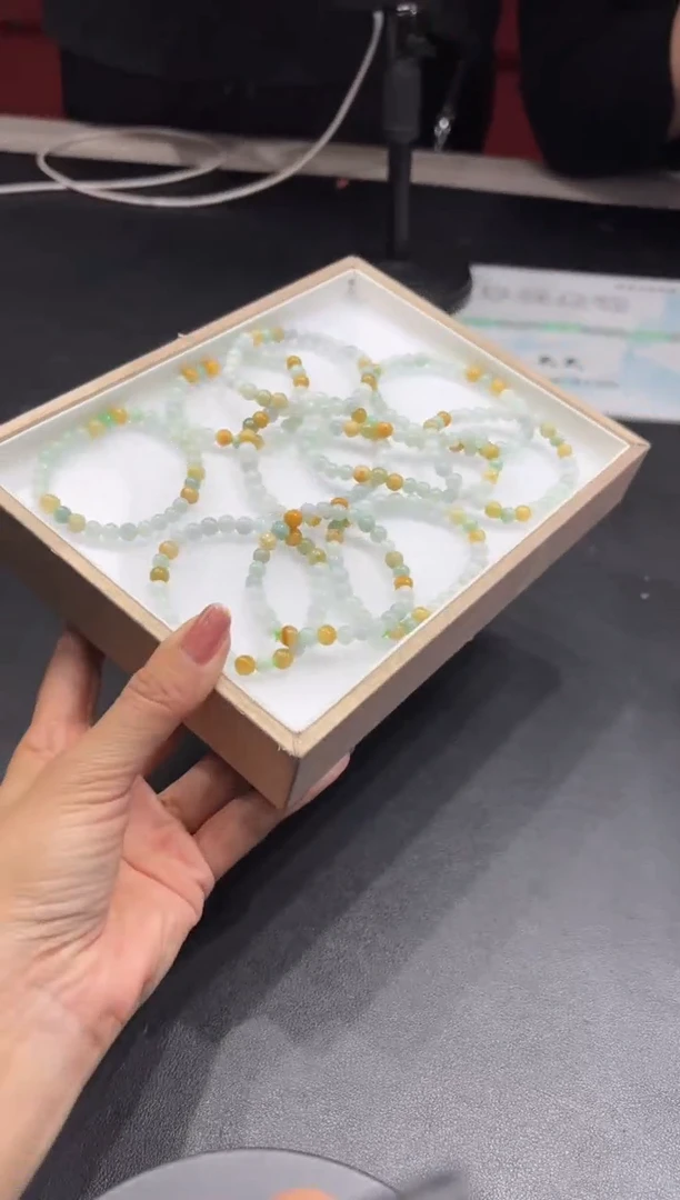 未镶嵌挂件翡翠多样性发一件R703126