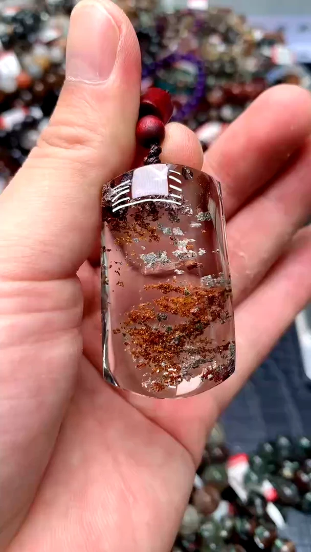 未镶嵌吊坠(赠链)水晶68