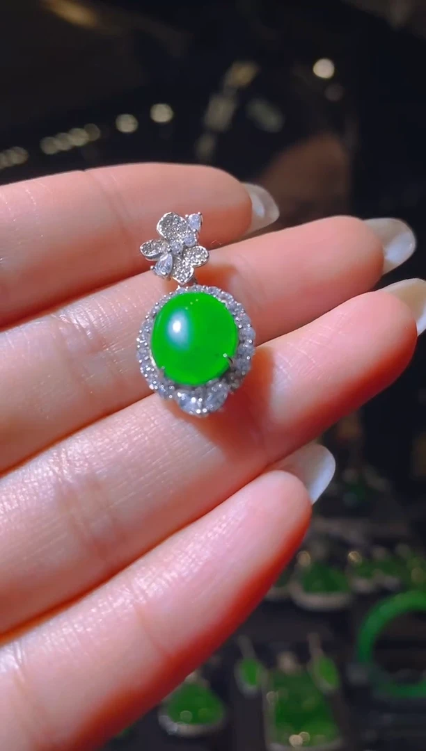 【闪购商品】翡翠吊坠(赠链)银S925镶嵌017（多样性发货）