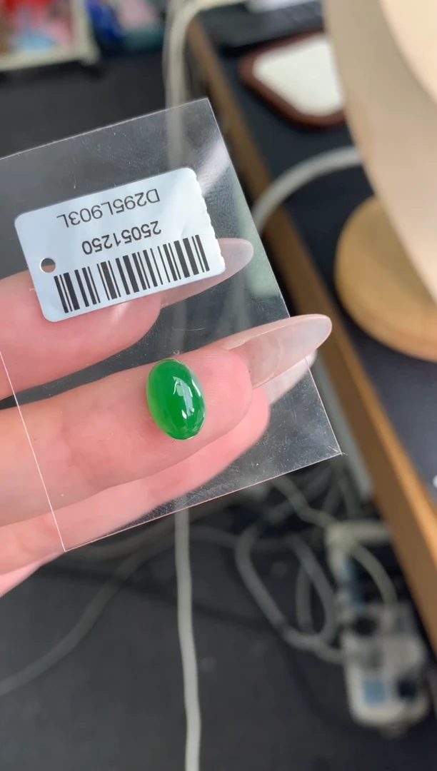 未镶嵌定制翡翠蛋面