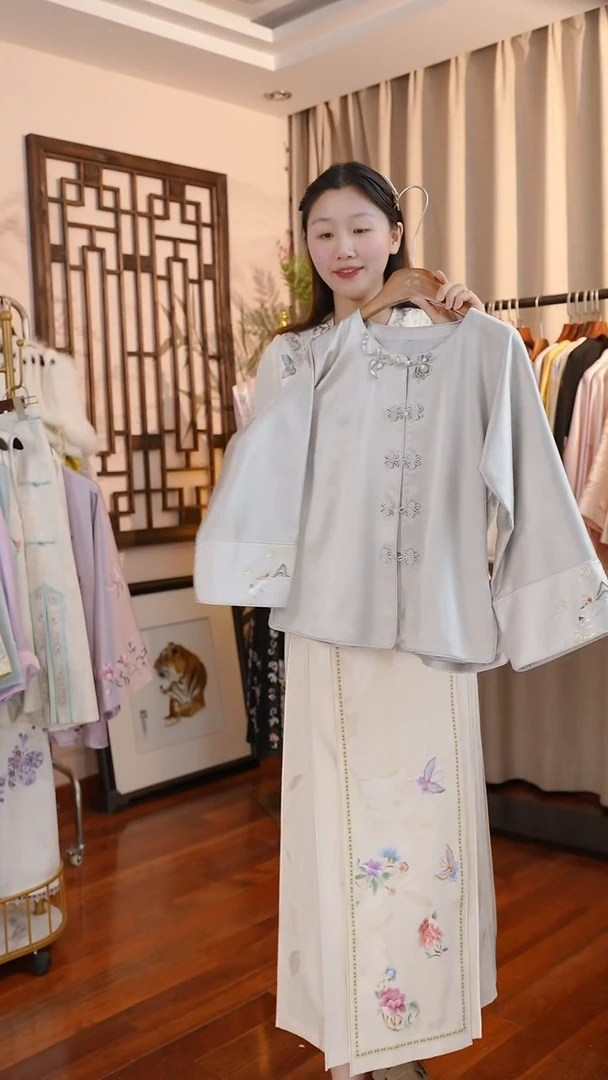 【闪购商品】刺绣苏绣非遗服饰一物一件灰色
