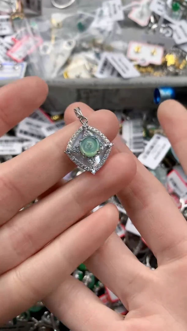 银S925镶嵌戒指翡翠   2                         9