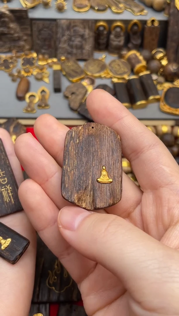 沉香吊坠沉香吊坠01