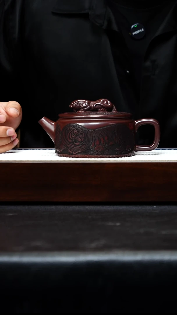 茶杯紫砂宜兴紫砂 卧虎藏龙 石红