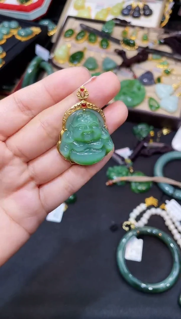 和田玉18K金镶嵌吊坠(赠链)30MM 多样性发一