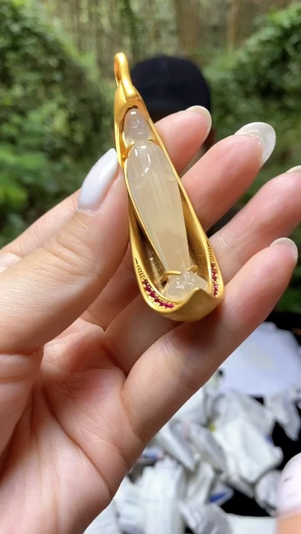 满色吊坠  所见即所得！
