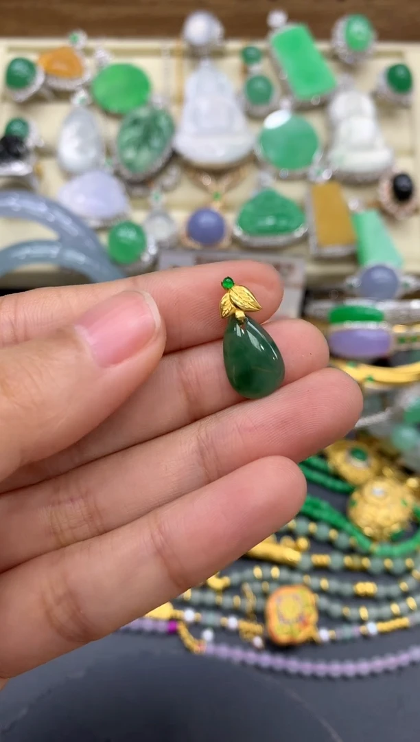 【闪购商品】翡翠颈饰18K金镶嵌109-中国好珍宝