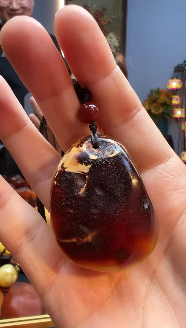 琥珀颈饰未镶嵌挂件