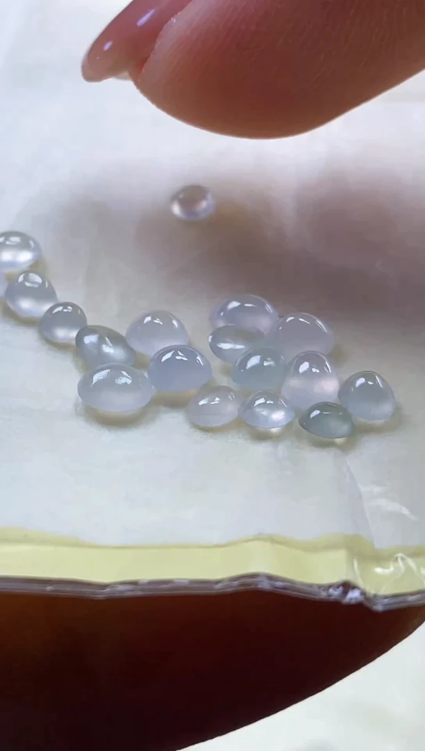 翡翠散珠未镶嵌天然翡翠裸石蛋面9