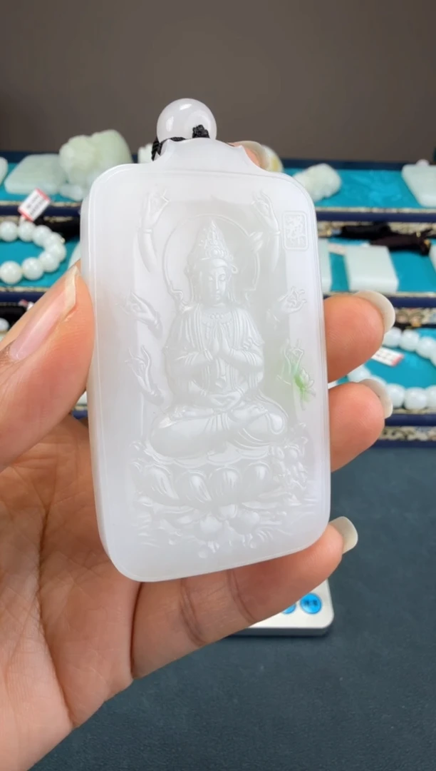 颈饰未镶嵌和田玉1