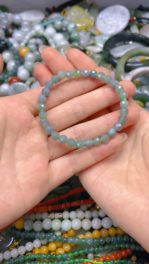 翡翠未镶嵌颈饰/S/翡翠A货,一件也是批发价