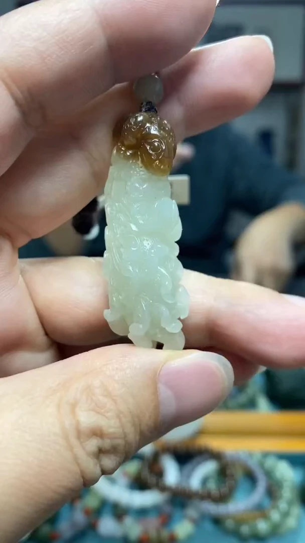 颈饰未镶嵌和田玉2