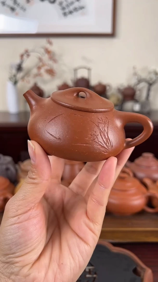 【闪购商品】紫砂茶壶红降坡刻绘景舟石瓢壶130CC