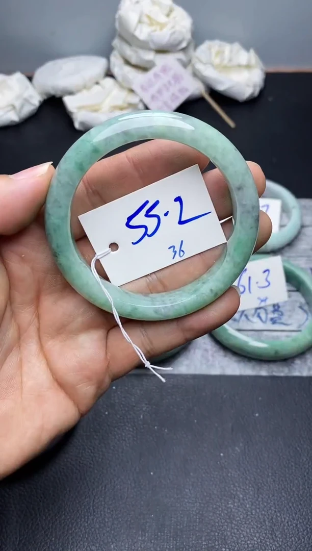 未镶嵌手镯翡翠36