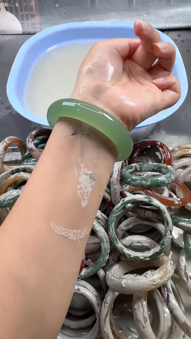 石英质玉手镯未镶嵌12 6160