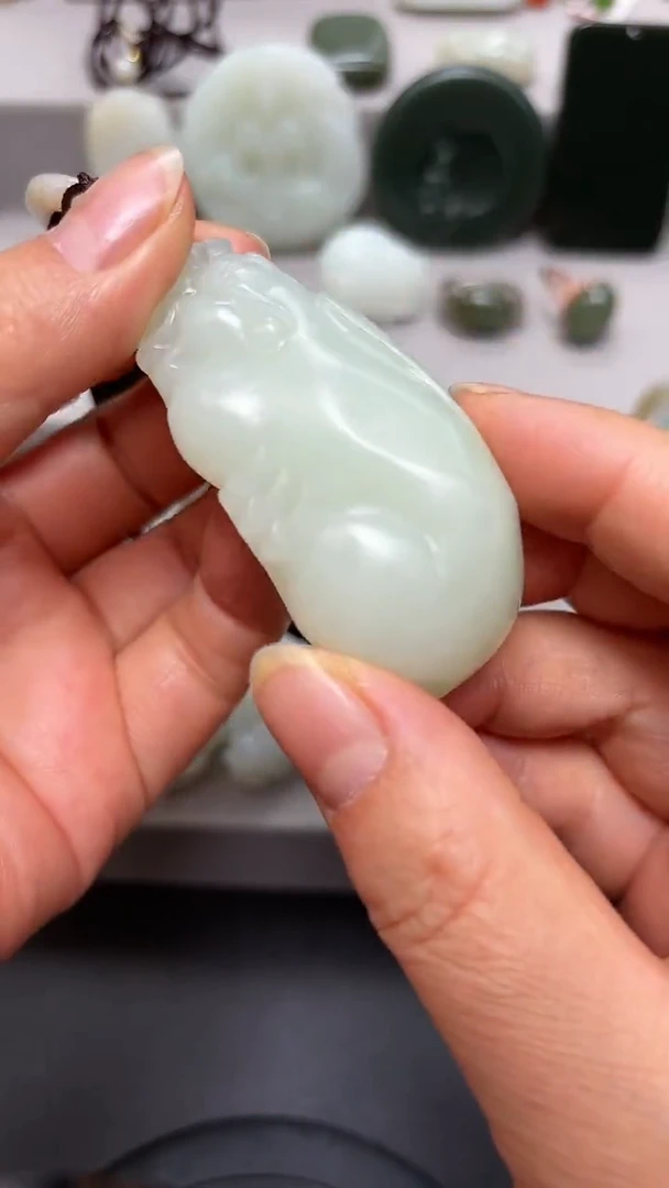 【闪购商品】和田玉颈饰未镶嵌.手把