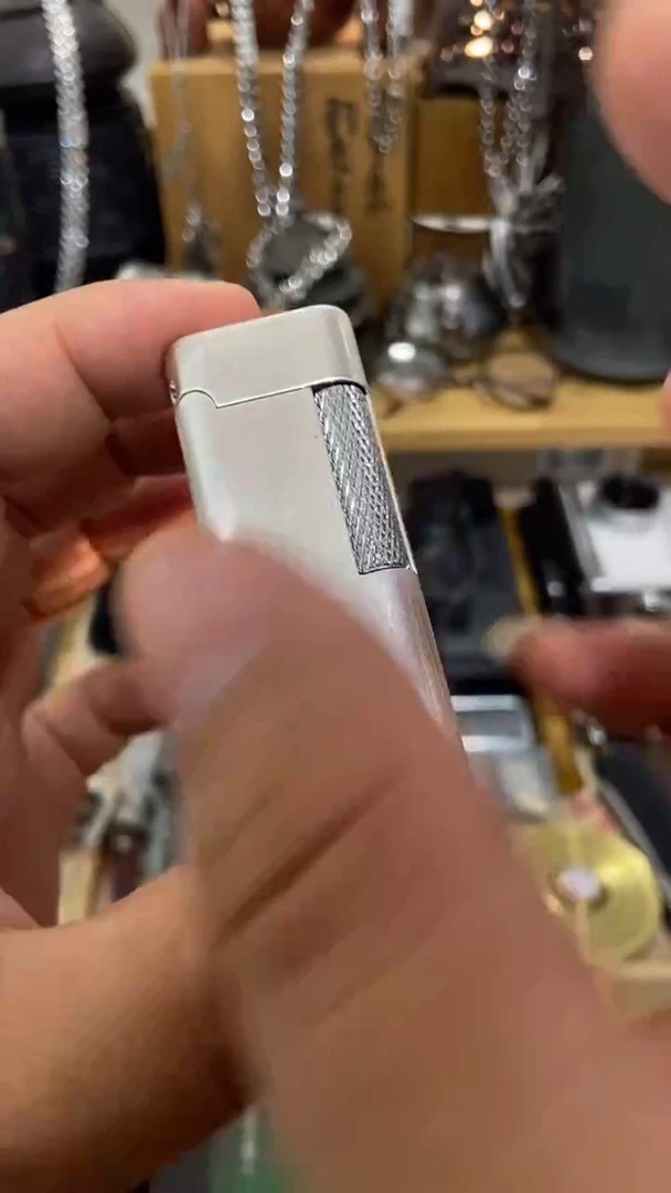 瓷片闪购商品  如图所示