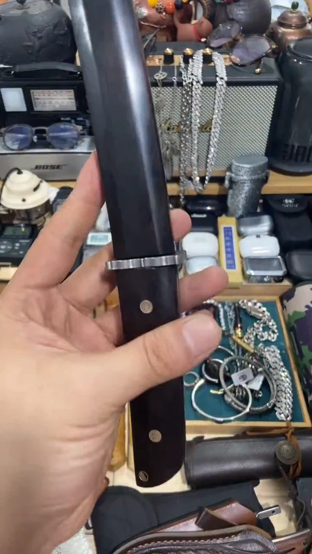 瓷片闪购商品  如图所示