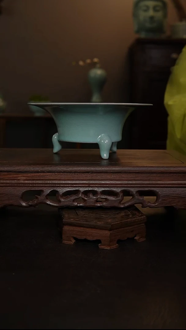 摆件瓷仿古手工三足洗