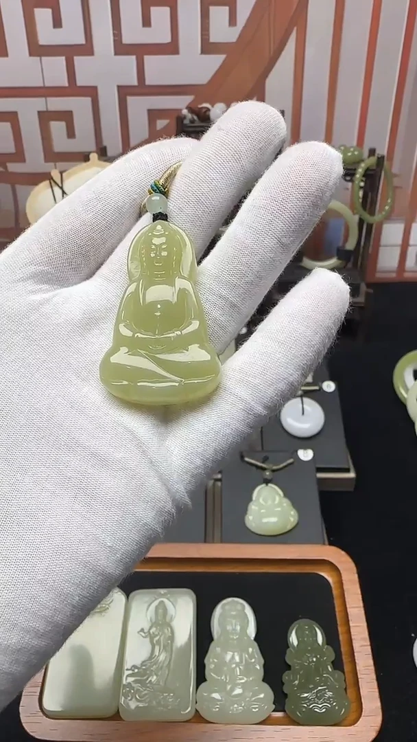 玉新疆料净瓶观音35