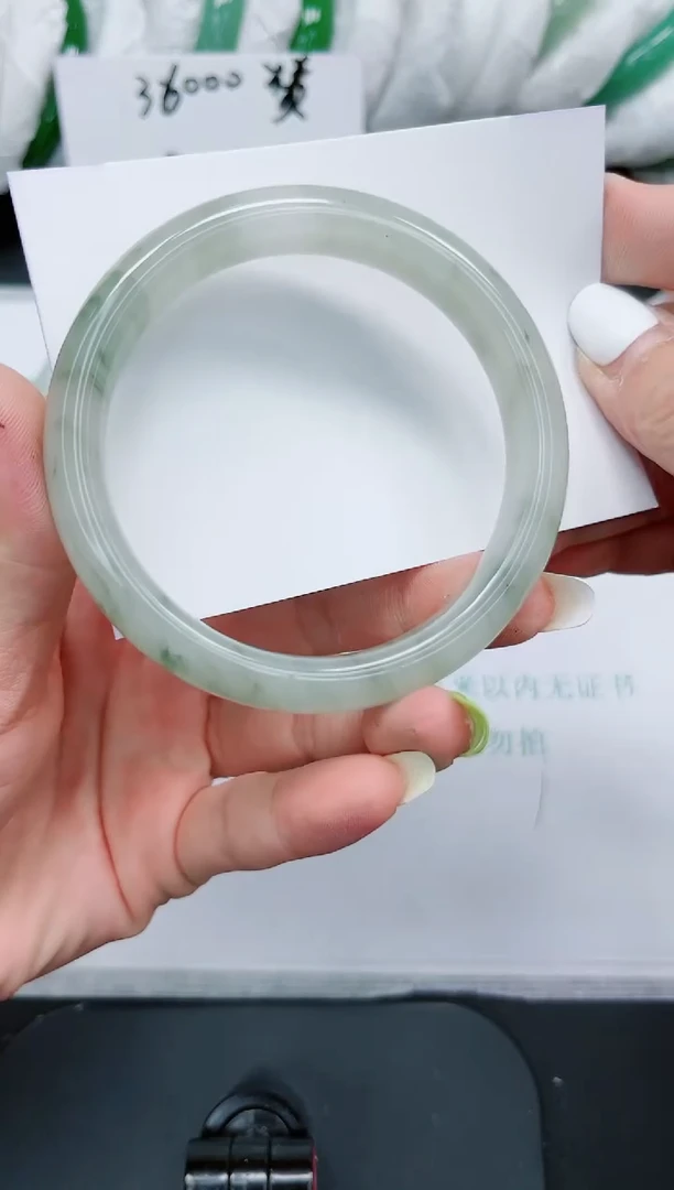 石英质玉手镯未镶嵌778/60