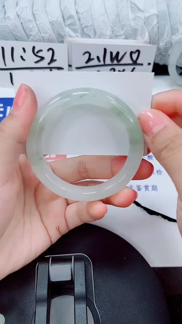 未镶嵌手镯石英质玉266-55/56
