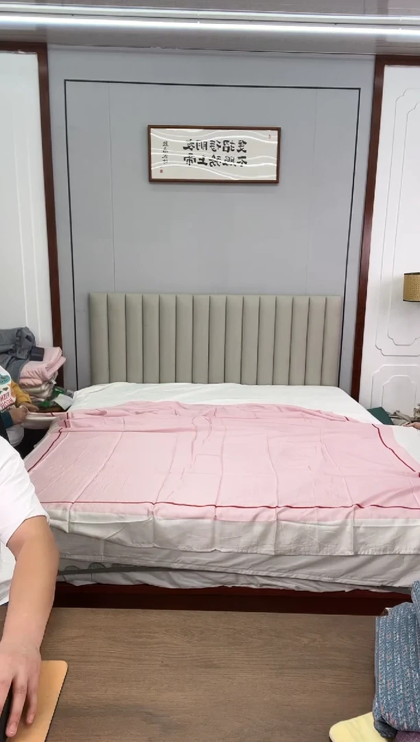 棉100支长绒棉粉大方格床单220*230cm（微瑕）