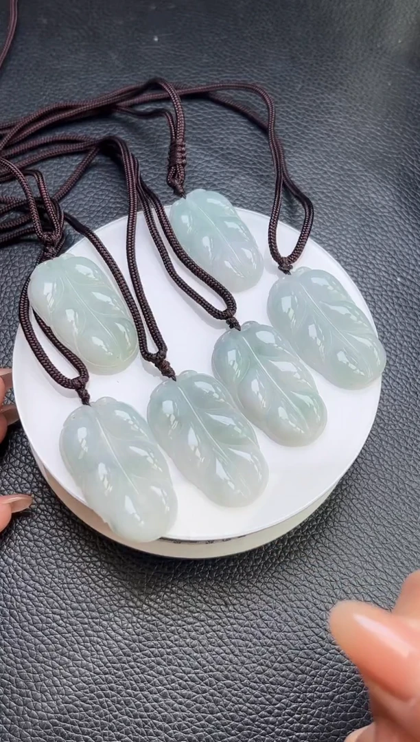 【闪购商品】翡翠颈饰未镶嵌K666-790 叶子多样性发一