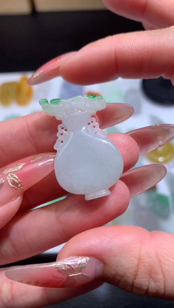 【闪购商品】定制翡翠未镶嵌毛货
