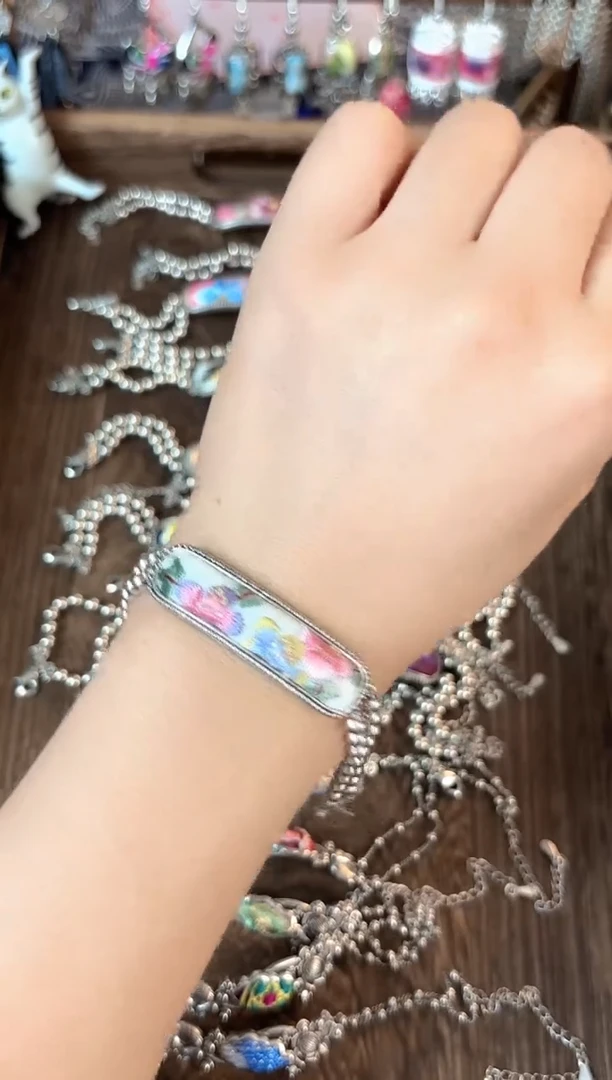 织绣彩云南阁非遗老绣饰品030