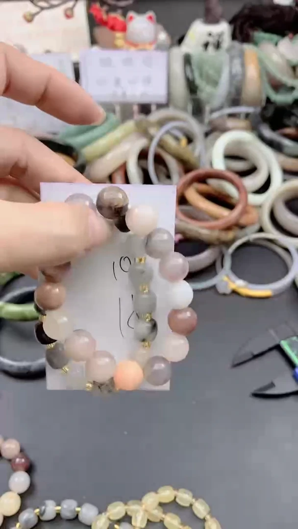 未镶嵌手镯石英质玉106