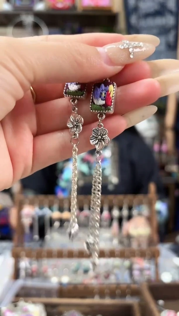 织绣民族风非遗老绣苗银饰品301*