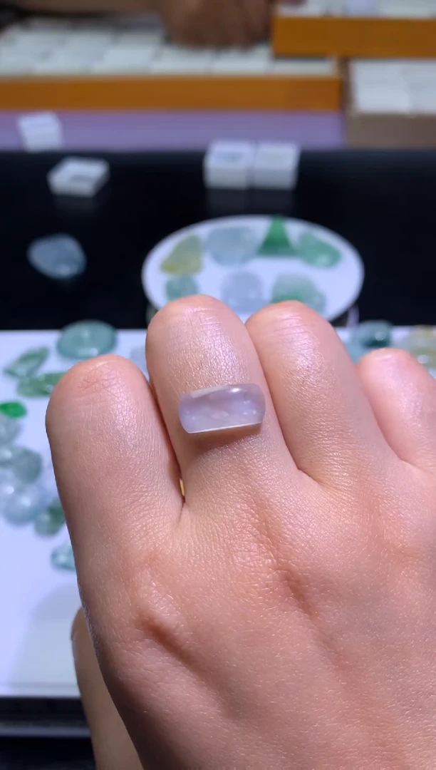 未镶嵌定制翡翠毛货