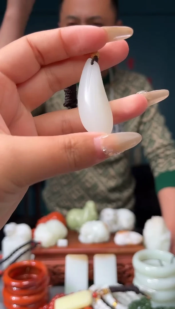 【闪购商品】和田玉颈饰未镶嵌吊坠