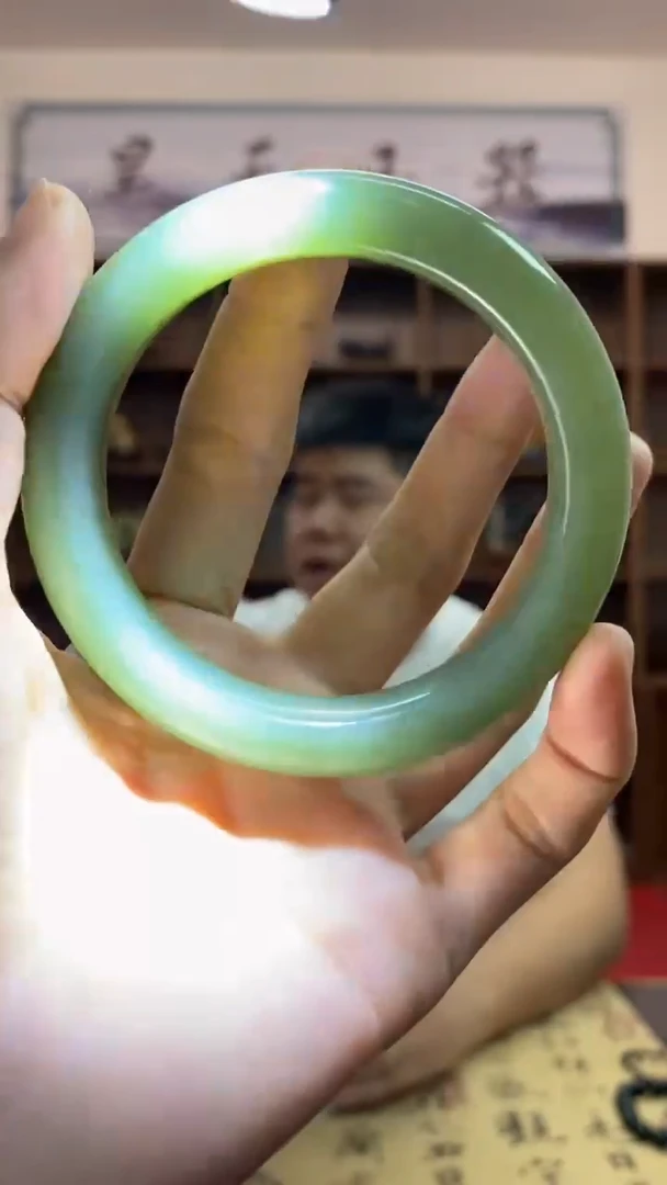 【闪购商品】岫岩河磨玉（透闪石质玉）手镯未镶嵌手镯析木