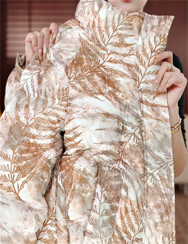 2025冬季新款防寒显瘦羽绒服高级减龄白鸭绒加厚保暖外套
