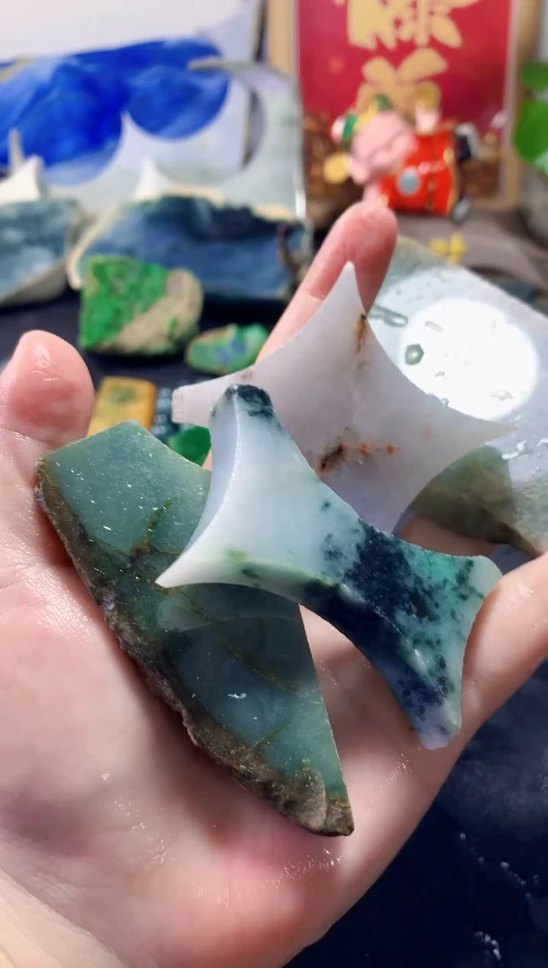 翡翠未镶嵌颈饰092天然翡翠