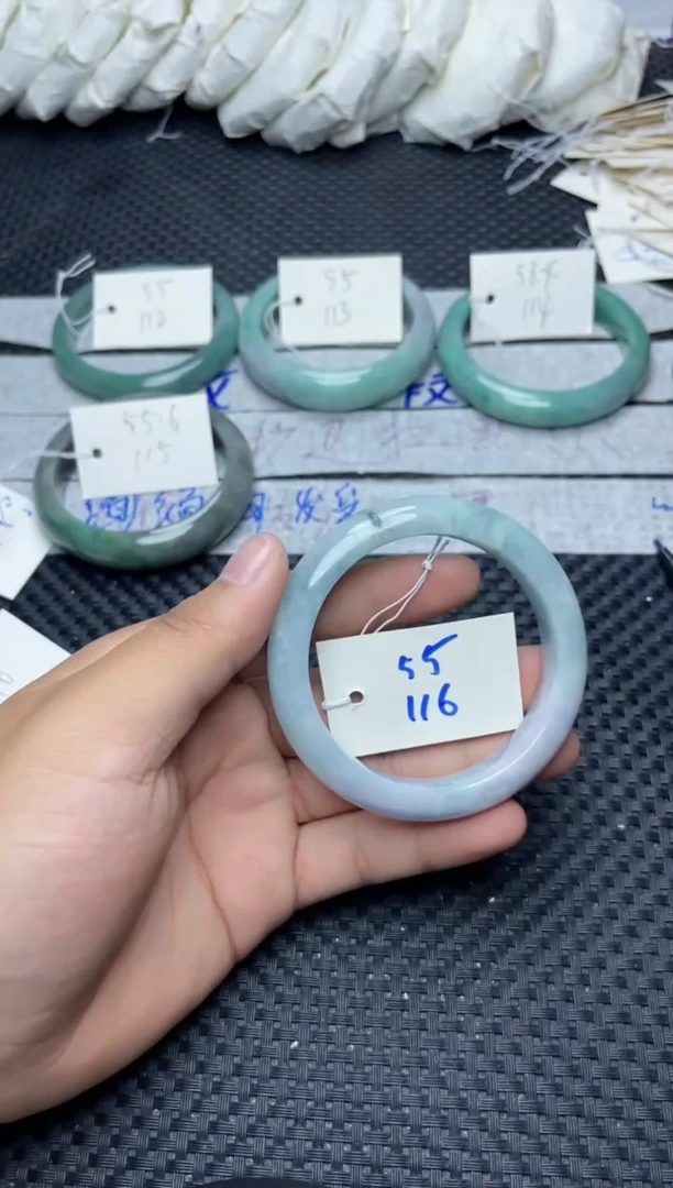 未镶嵌手镯翡翠116