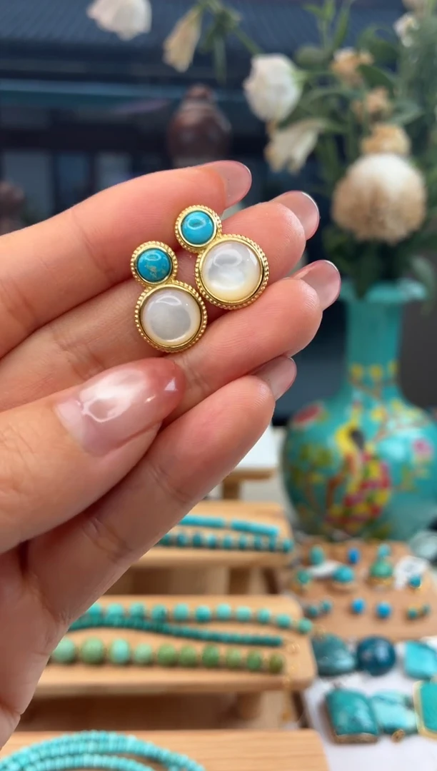 银S925镀金镶嵌绿松石耳饰1