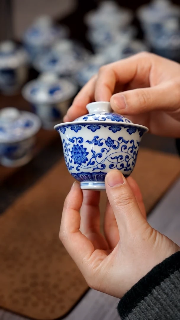 【闪购商品】120缠枝盖碗1111111111