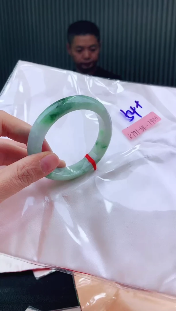 未镶嵌手镯翡翠54+