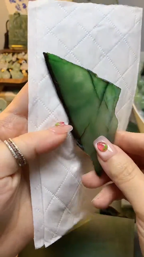 未镶嵌挂件翡翠缅甸A货翡翠,没有运费险,有纹有裂